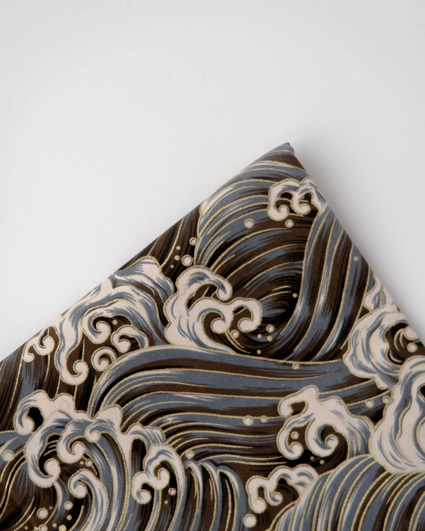 karakusa-black-waves-fabric-ohashii
