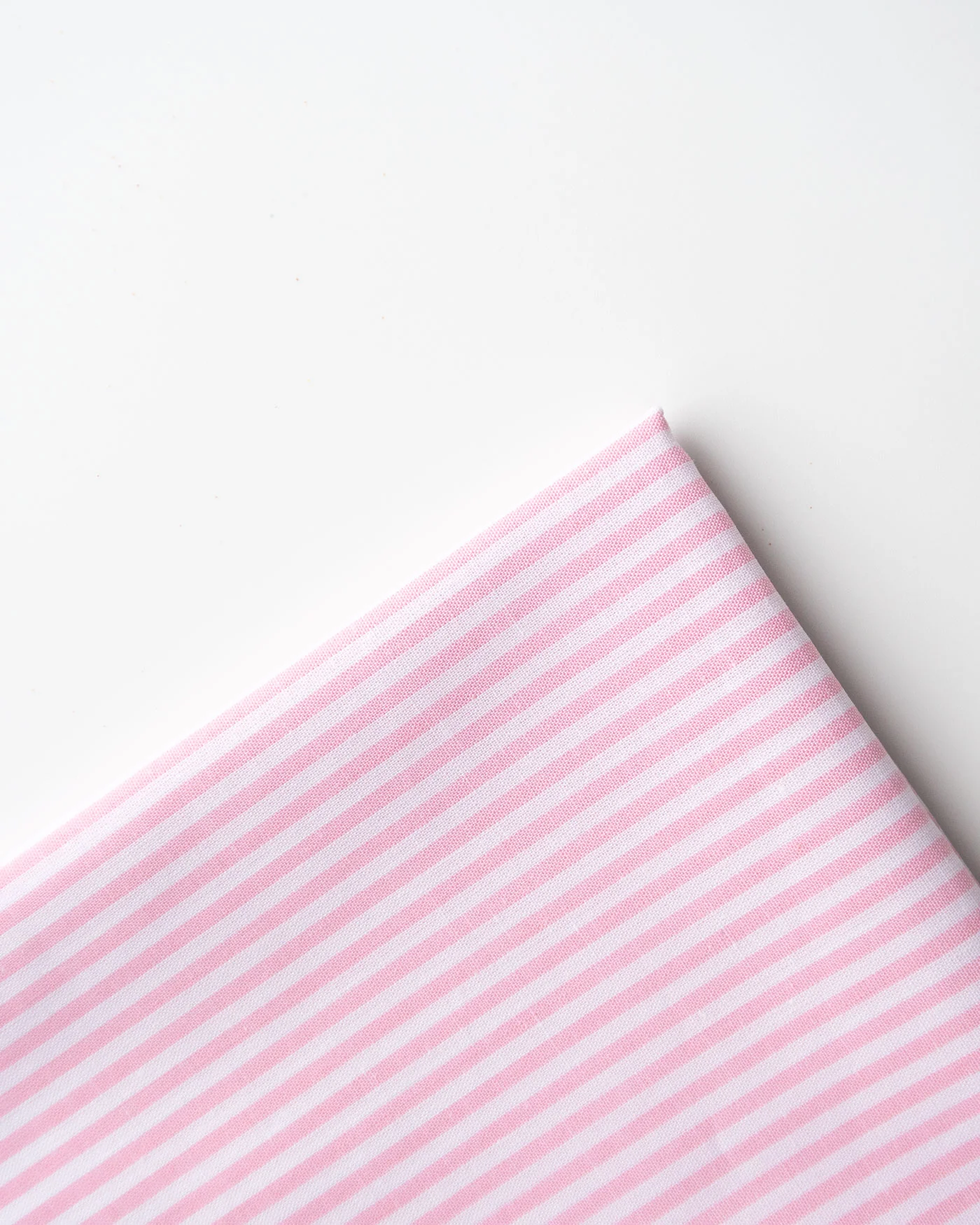 Pastel-Pink-Stripes-fabric-ohashii