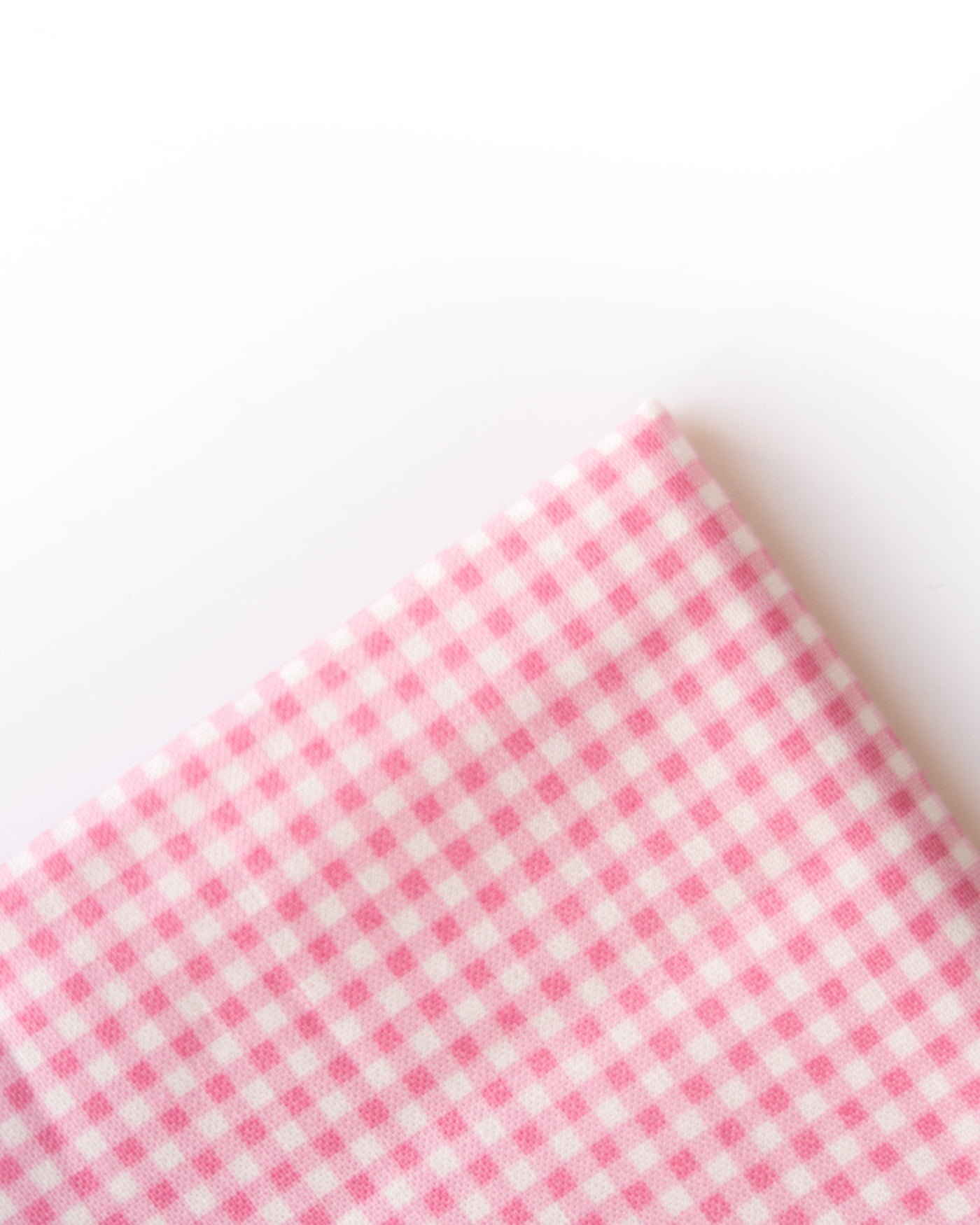 pink-gingham-fabric-ohashii