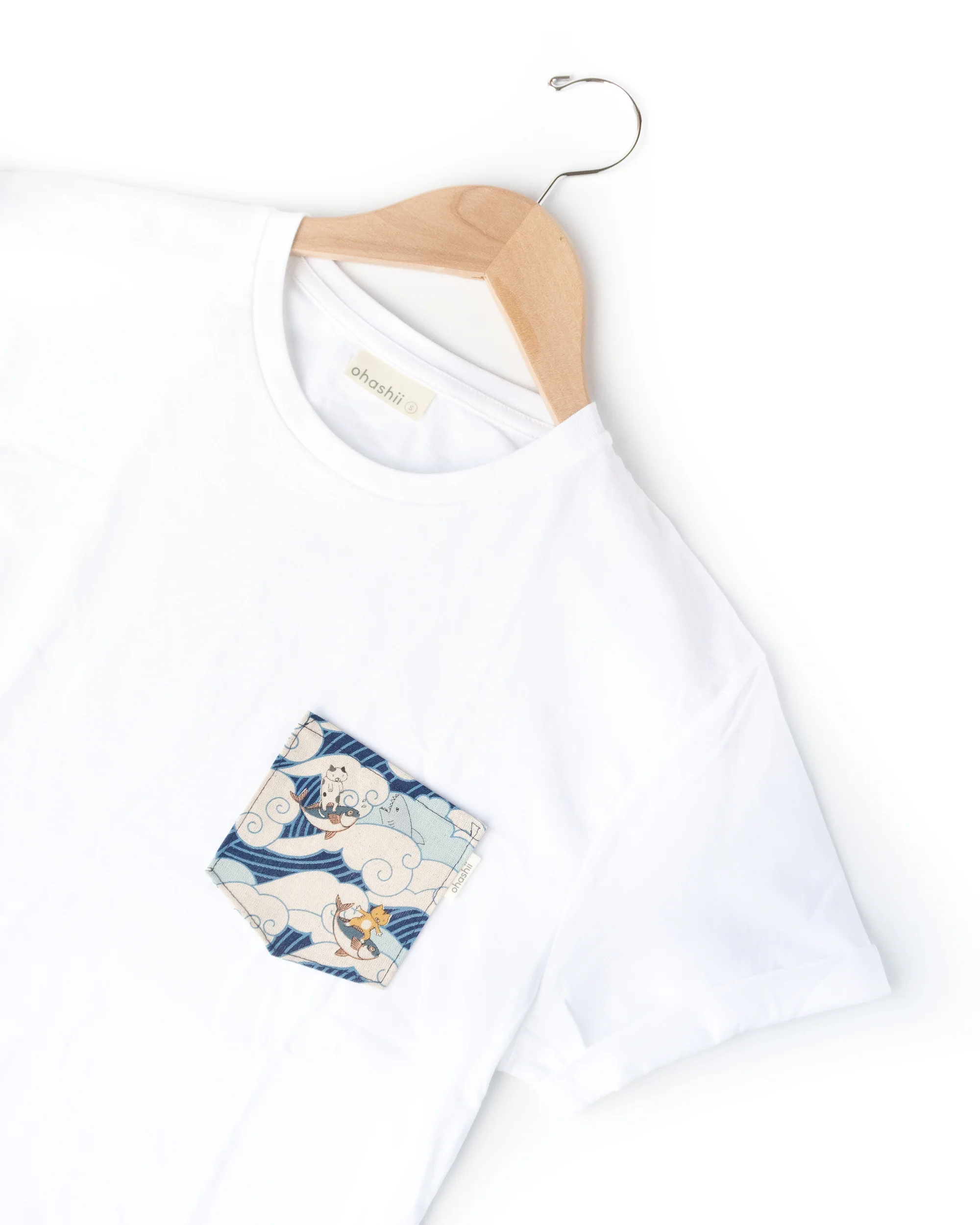 ohashii-pocket-tee-surfing-cats