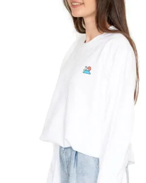 sweater-icon-fujisan-white-sarah-2